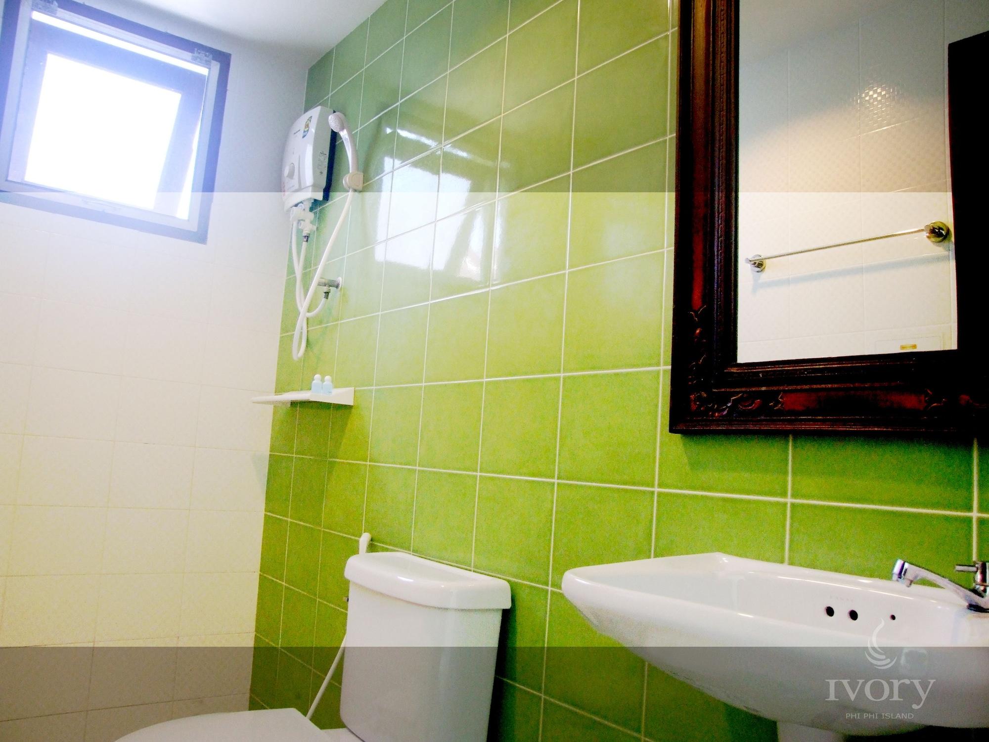 Ivory Phi Phi Island Hostel Екстериор снимка